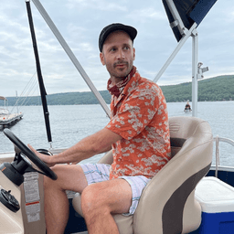 Justin Hnatow